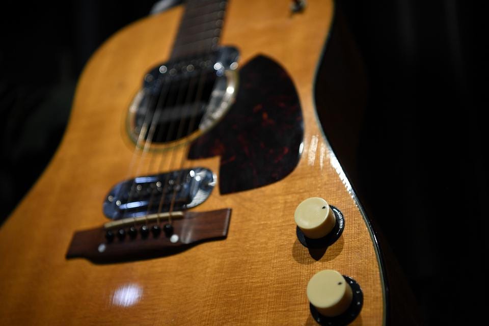 Kurt Cobain's Ultra-Rare 1959 Martin D-18E Guitar