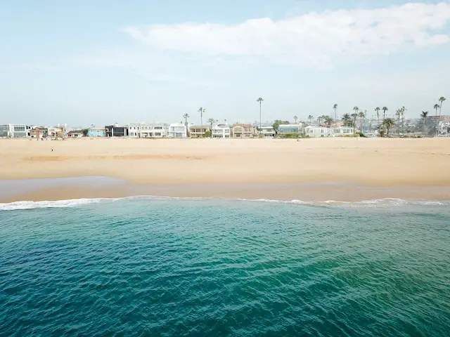 Why Is Newport Beach So Expensive? (Top 10 reasons)